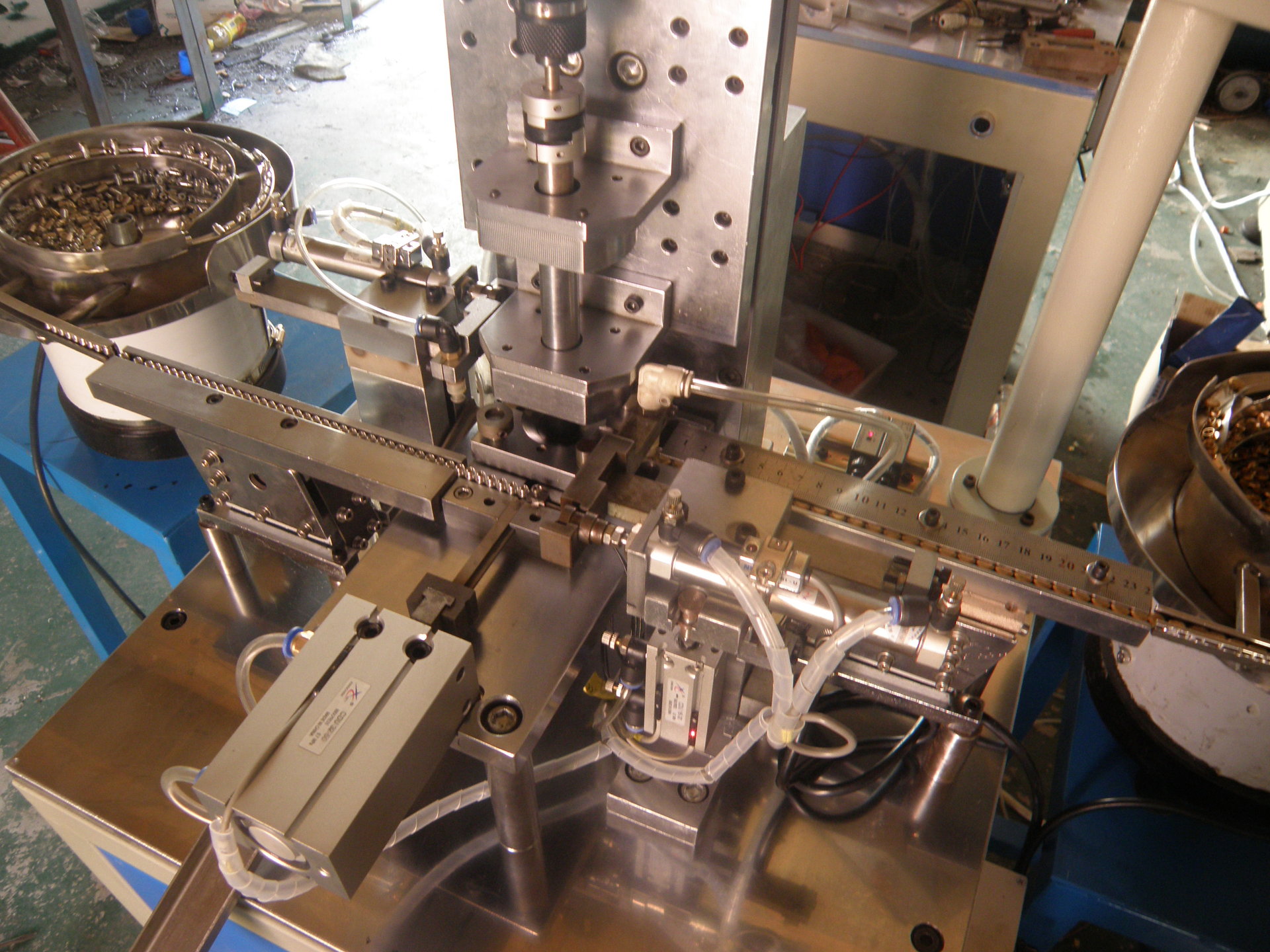 高效自動化解決方案 自動擰螺絲機的價格、廠家及優勢解析